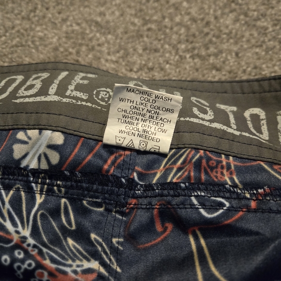 Hobie Swim Trunks Men's size 32 - Picture 4 of 6